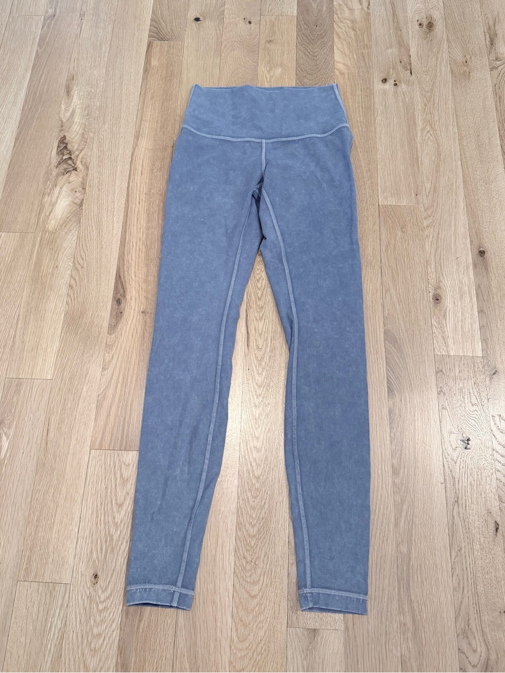 Lululemon Wunder under washed blue legging